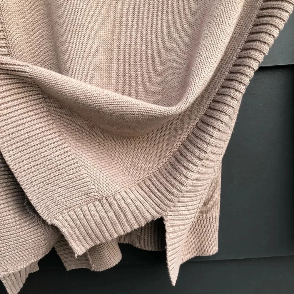 Tahari Rollneck Cotton Mix Sweater with side ribbing feature - S - Picture 5 of 6